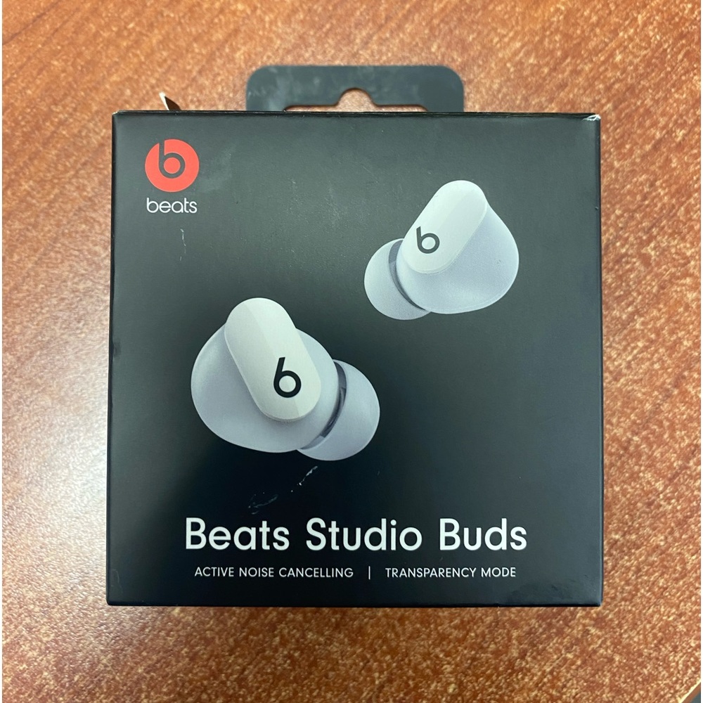 Beats Studio buds